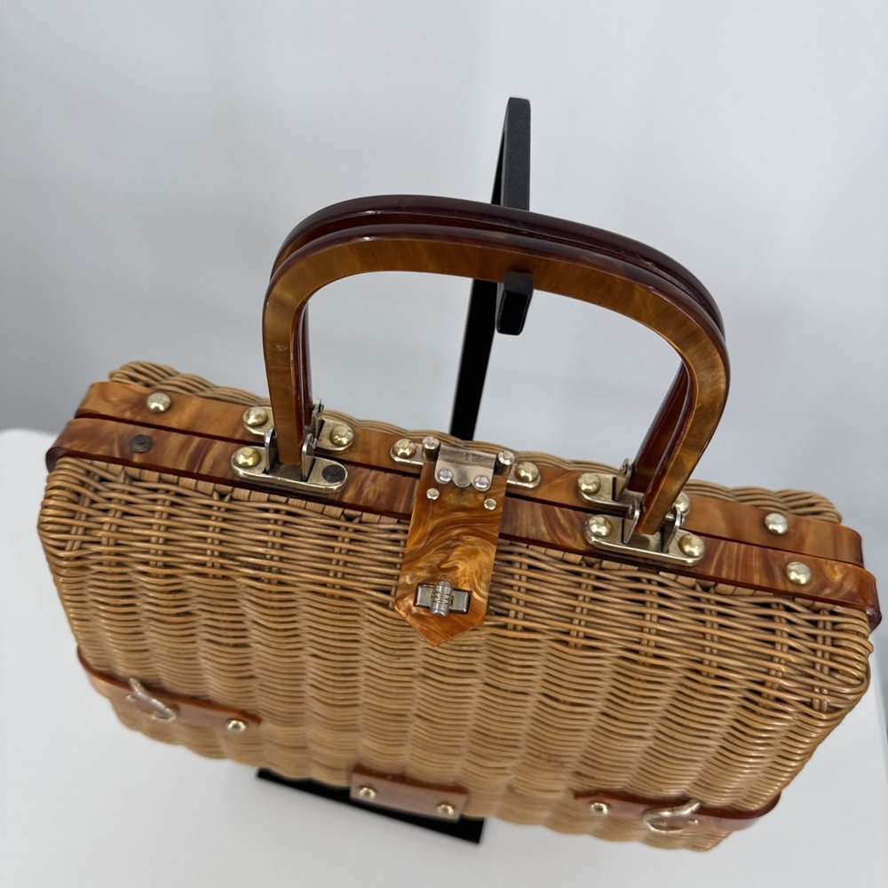 Mid-Century Wicker Like Bag, Hong Kong Woven Handmade w/ Caramel Lucite Handle - Picture 2 of 16